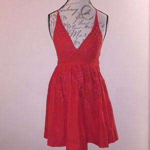 💃🏼Floral embroidered fit n flare dress